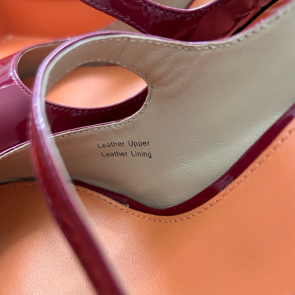 These shoes are too cute to be on display like Toy Story characters. No refunds. - Picture 9 of 13